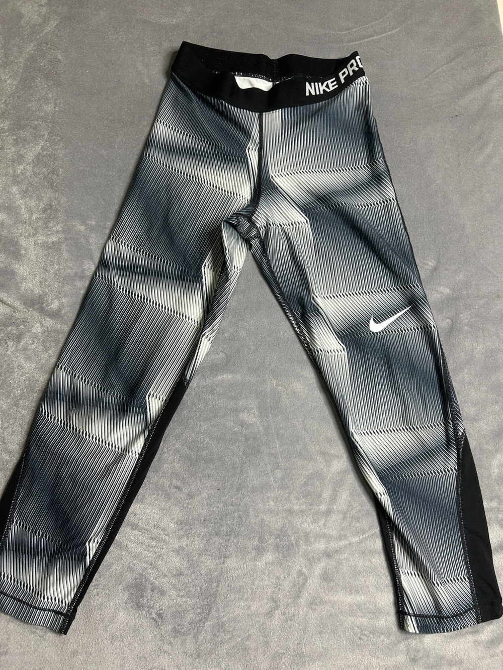 Nike Black & White Gradient Stripe Girls' Leggings